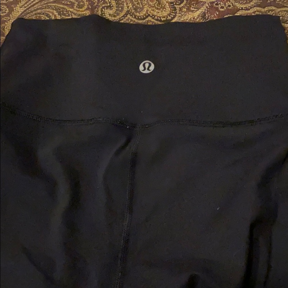 Lululemon Capri pants